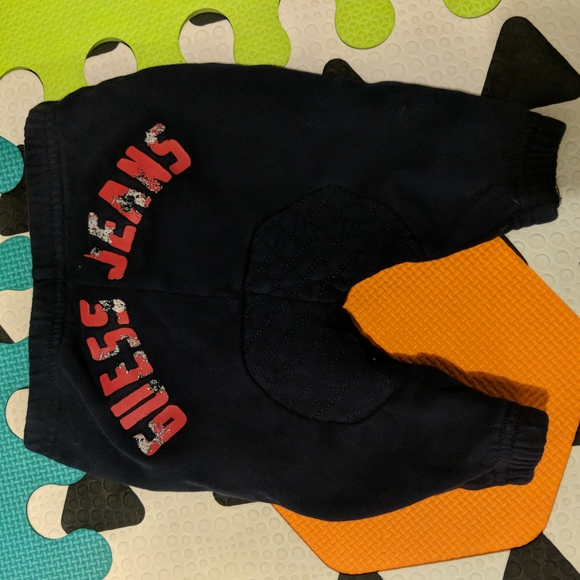 Guess distressed baby pants - Picture 2 of 3